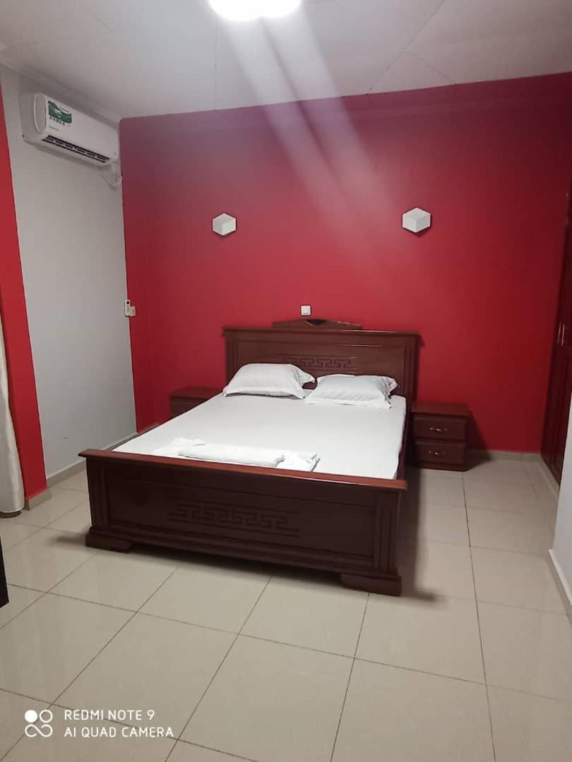 Hotel Appart B4U - Etoudi Yaoundé Buitenkant foto